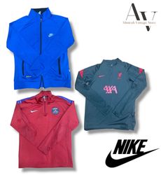 Nike trackjacket and shirts