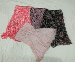 IQ0175 Y2k midi maxi floral skirts
- 10 Pieces