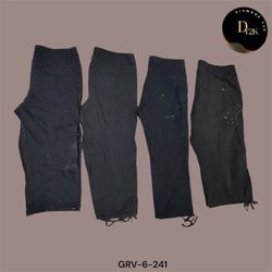 Vintage Y2K Black Capris | Utility Cargo Style (GR..