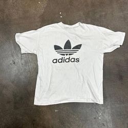 Adidas T-Shirts B-002