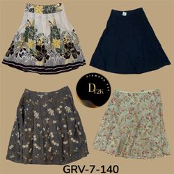 Vintage Cotton Skirts – Mixed Tones, Timeless Fits..