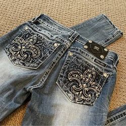 Miss me rock revival true religion jeans.