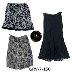 Y2K Vintage Poly Skirt – Lightweight & Flowy Polye..