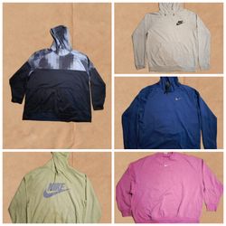 Nike Sweatshirts & Hoodies | Premium Streetwear Vi..