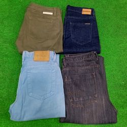 Calvin Klein Jeans e Capri