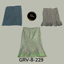 Y2K Wool Midi – Sleek Lines, Soft Fabric (GRV-8-22..