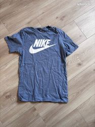 Nike Tshirt