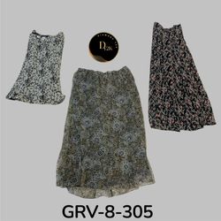 Y2K Black Printed Poly Skirt | Classic 2000s Vinta..
