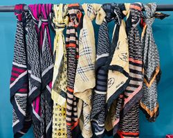 T1536 Luxury Scarf Square Shape