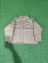 Rework Stil Carhartt Detroit Jacke beige Farbe