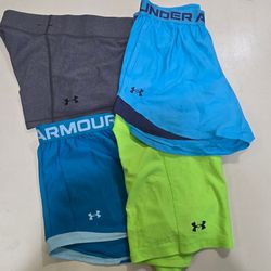 AV-0059 Under Armour Damen Sportschorts