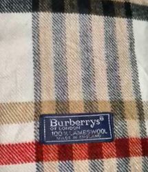 Burberry scarve
