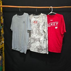 「AV-0073 アンダーアーマー Tシャツ」