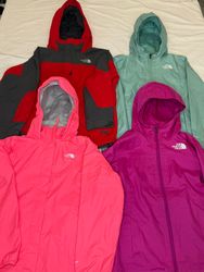 Die North Face Windbreaker | V-T063
