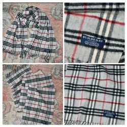 Burberry 🧣 scarves 🧣