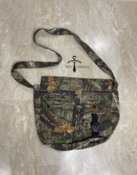 Carhartt Rework-Stil Dschungeldrucktaschen