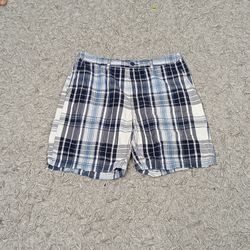 「UNBRANDED COTTON AND CARGO SHORTS (BUNDLE 07)」