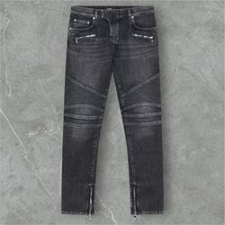 Mix branded pants