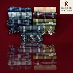 Écharpes Burberry de couleur mélangée