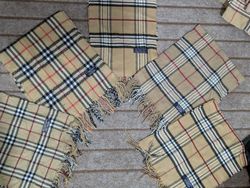 Burberry scarve
