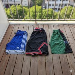 AV-0089 Adidas スポーツショーツ