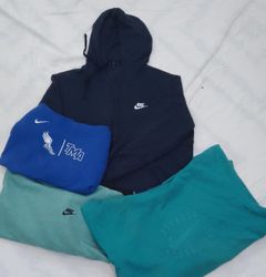 ZV0012 Nike フーディー/スウェットシャツ