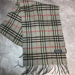 Burberry Scarve