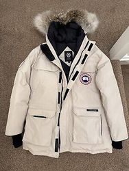 Canada goose authentic