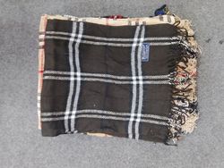 Burberry scarve