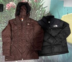Nike und TNF Pufferjacken