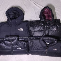 The North Face Puffer Jackets 700 Black P05