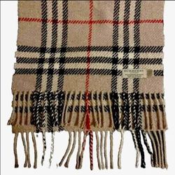 Premium vintage Burberry scarve