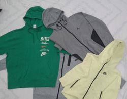 CRZ0166 Vintage Nike Hoodie – Mixed Sizes