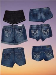 Levis und andere Mini-Jeansshorts (MSH-03)
