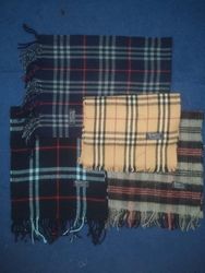 Burberry scarve