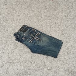 TRUE RELIGION, MISS ME & ROCK REVIVAL JEANS IN DEN..