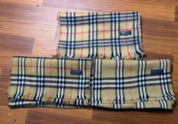 Burberry scarves in beige