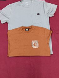 Camisetas com a marca Dickies