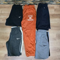 AV-0152 Nike Track Pants