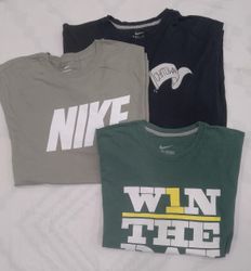 CRZ0411 Vintage Nike Graphic T-Shirt Bun..