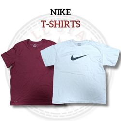 T-shirts Nike