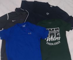 Conjunto de Camisetas Esportivas de Marcas Mistura..
