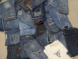 Women Y2K Embelished Jeans