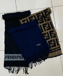 Fendi/LouisVuitton/Chanel Écharpes