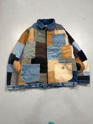 „Upcycled Carhartt Patchwork-Jacke“