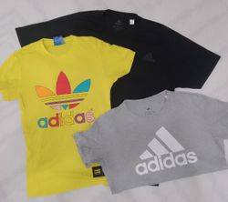 ZV0537 Vintage Adidas T-Shirt Bundle
