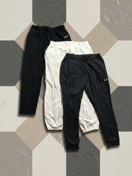 Classic Nike Sweatpant (FF 1078 )