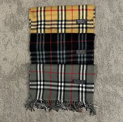 Burberry scarve