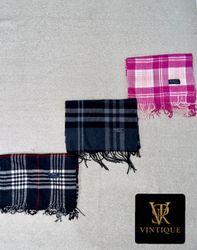 Édition des Écharpes de Designer Burberry 🌟  
#03..