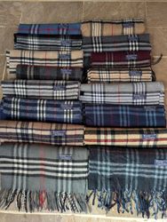 Burberry scarve